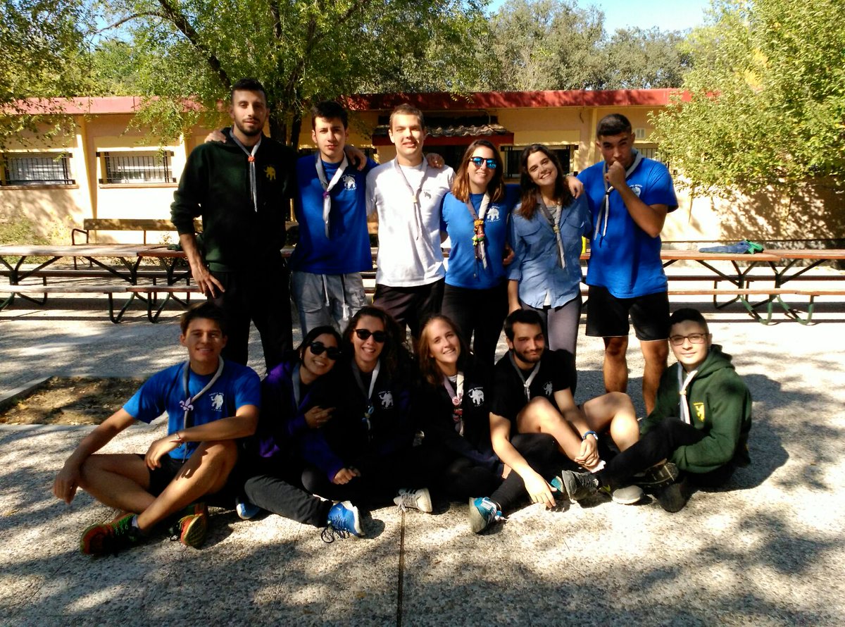 Por todo el esfuerzo, por todas las horas echadas, por ser el ejemplo para los demás, ¡¡gracias scouters!!💕 #DiaDelVoluntariado