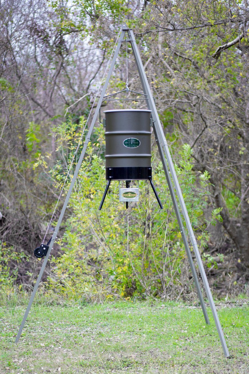 SpinTechFeeders's tweet photo. Spin Tech 14ft Tripod with a 1200 lb. Breaking Winch and our Spin Tech 12v unit 
#Varmintproof #WIndproof #SpinTech #350lbsoffeed https://t.co/pAAB6w42zM