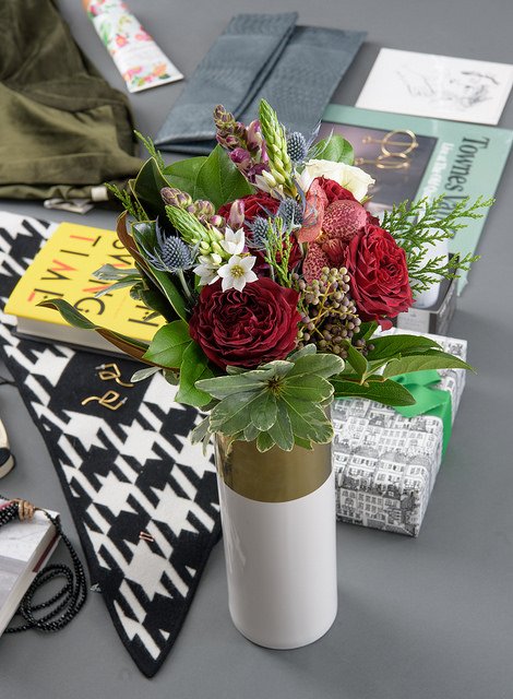 Gifts for all the lovely ladies in yr life: ow.ly/DJwj306P6yP <a href="/SendUrbanStems/">Urban Stems</a> <a href="/SaltandSundry/">Salt & Sundry</a> <a href="/Shinola/">Shinola</a> <a href="/kitandace/">KIT + ACE</a> <a href="/ChezGagne/">Chez Gagné</a> <a href="/LOFT/">LOFT</a>