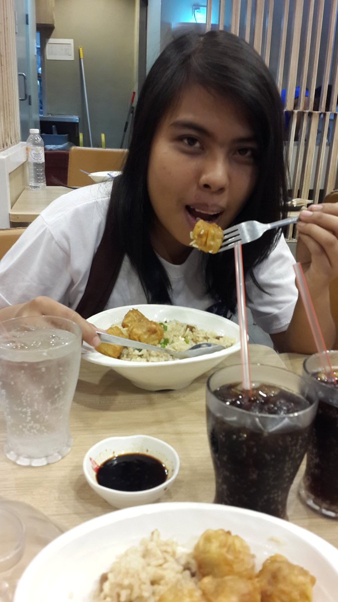 jenlapuz22's tweet photo. Hello 😃hahahaha✌ https://t.co/4VXFdEC9t9