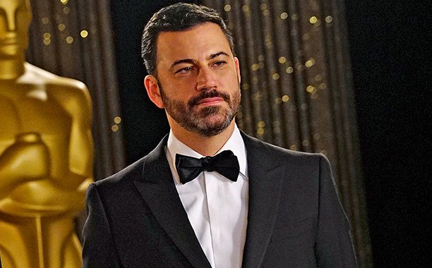 EW's tweet photo. Jimmy Kimmel will host the 2017 #Oscars: https://t.co/AMLt2WGUWB 👏 https://t.co/8TvovdJ6sS