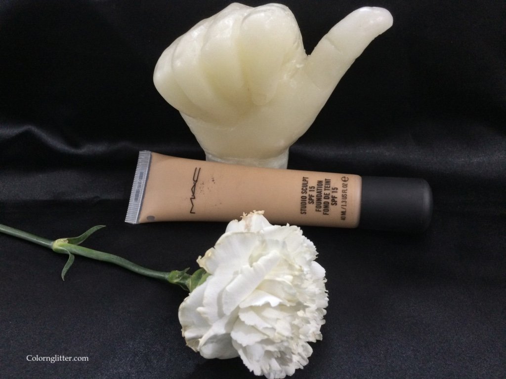 Immiraki's tweet photo. My favourite gel based foundation! #gelfoundations #macfoundations #colornglitter https://t.co/KLFHLWSljG #makeuplove #bbloggers #fordryskin https://t.co/WNvx3bVHyi