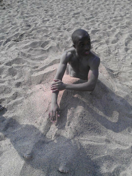 mikekwamz's tweet image. "Aye bruh, you tryna help me out and lend me some jergens or sumn?" #RoastOfSel @Uncle_Sela