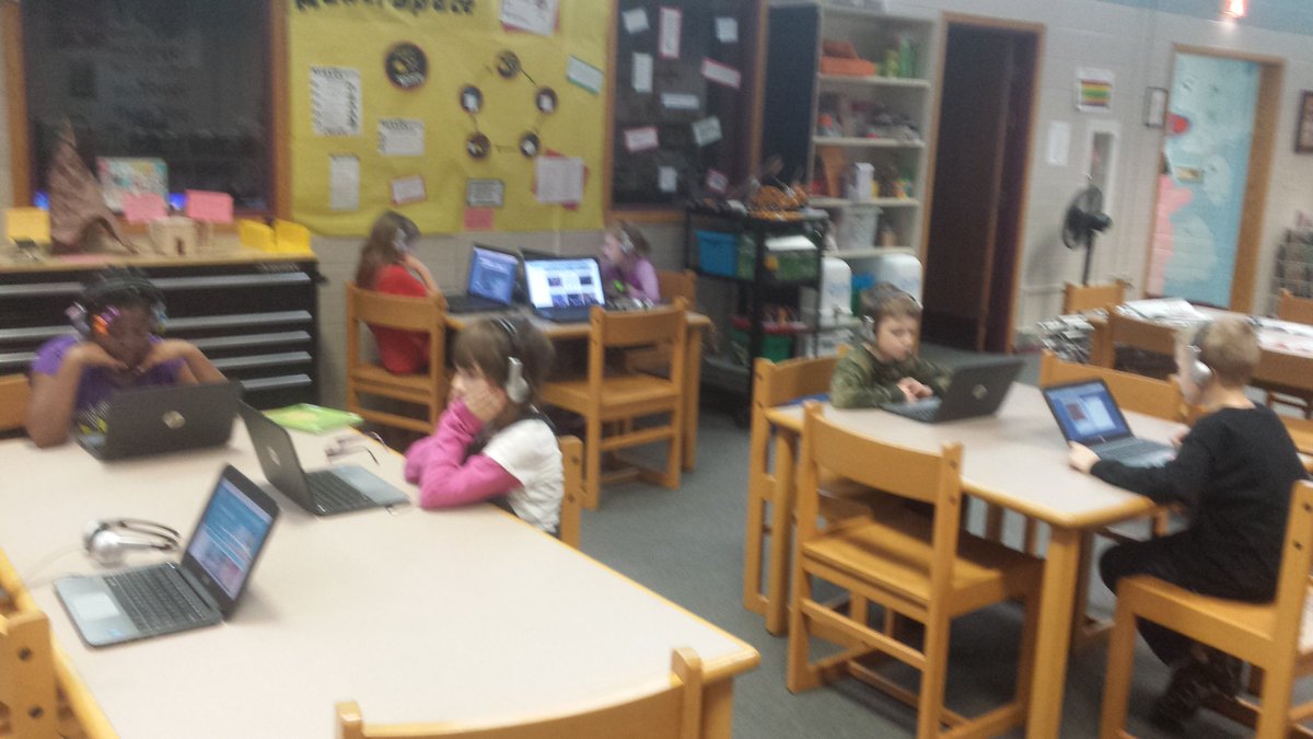 SShepReads's tweet image. More coders #CSEdWeek #CodeIowa #HourofCode