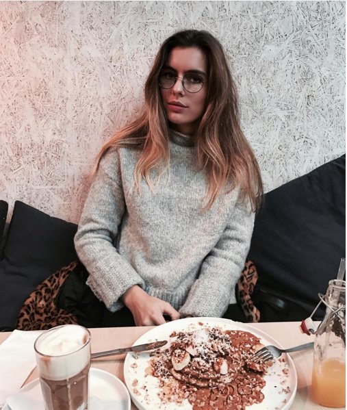 AllSaintsLive's tweet photo. Cosy up this winter with cashmere knits like @RadishToWear: https://t.co/vihhbI2Fg8 https://t.co/fOJ27iBHzL