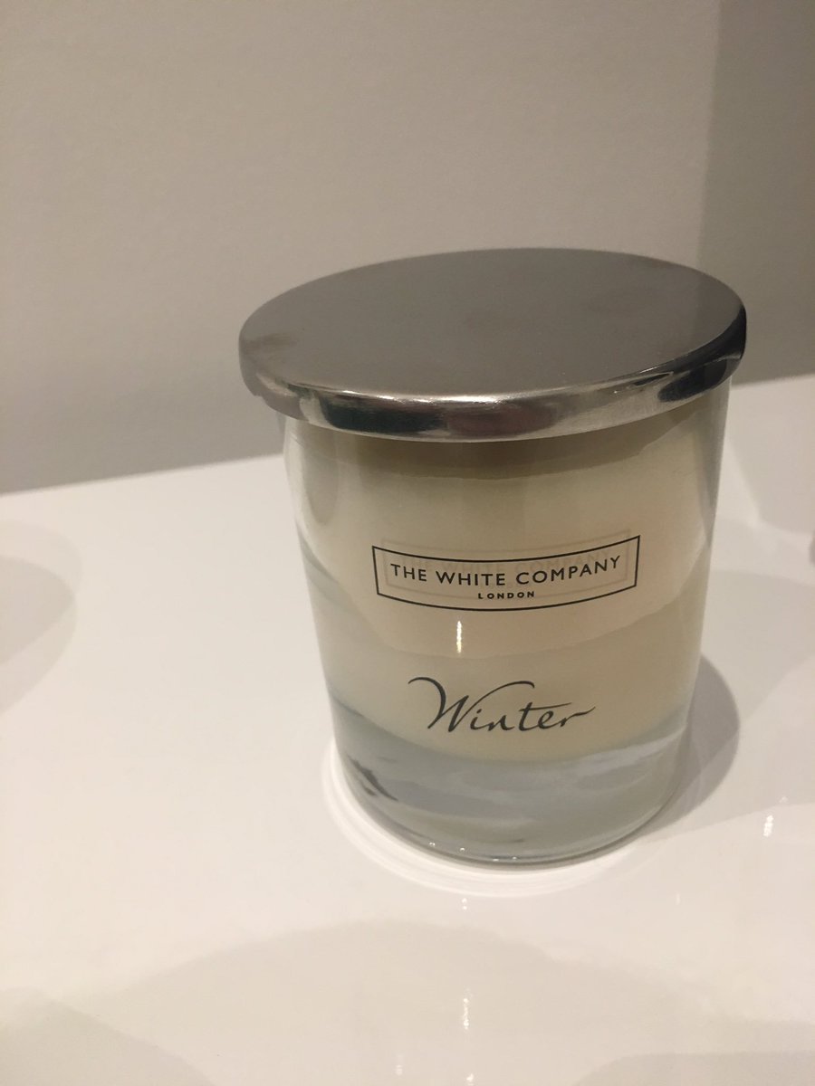 Arabella_SCx's tweet photo. Ones favourite winter candle is @thewhitecompany winter one! I recommend if you've never purchased! It's lovely🎄🎅🏻 https://t.co/ZyvZxKOQ80