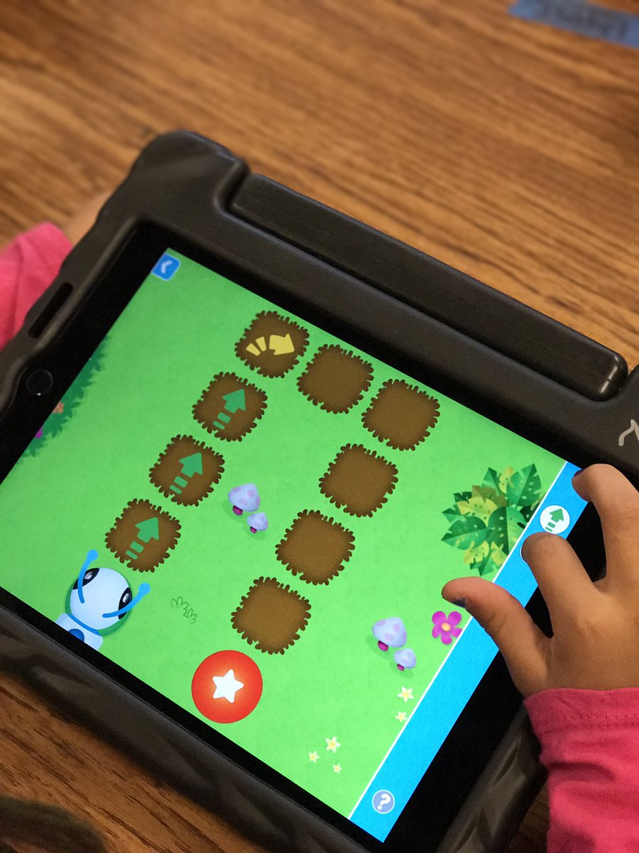 MeStarSosa's tweet photo. Cute, cuddly kinders coding w/ code-a-pillar! #good2beloe #rrisd #rrisdtech @MrsBammelRRISD #HourofCode @FisherPrice https://t.co/Eu8u2qjTFw