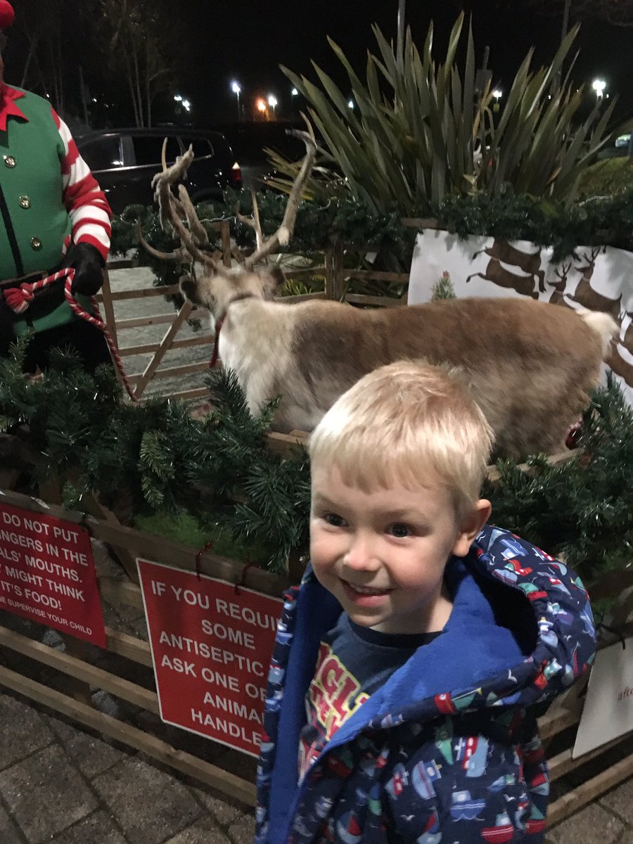 sharonlbourne's tweet photo. One very happy little boy today, thank you @NBSemployees you did good 🎅🏻🎅🏻🎅🏻 #ibelieve  #ifyoudontbelievehewontcome https://t.co/qJimApbyJV