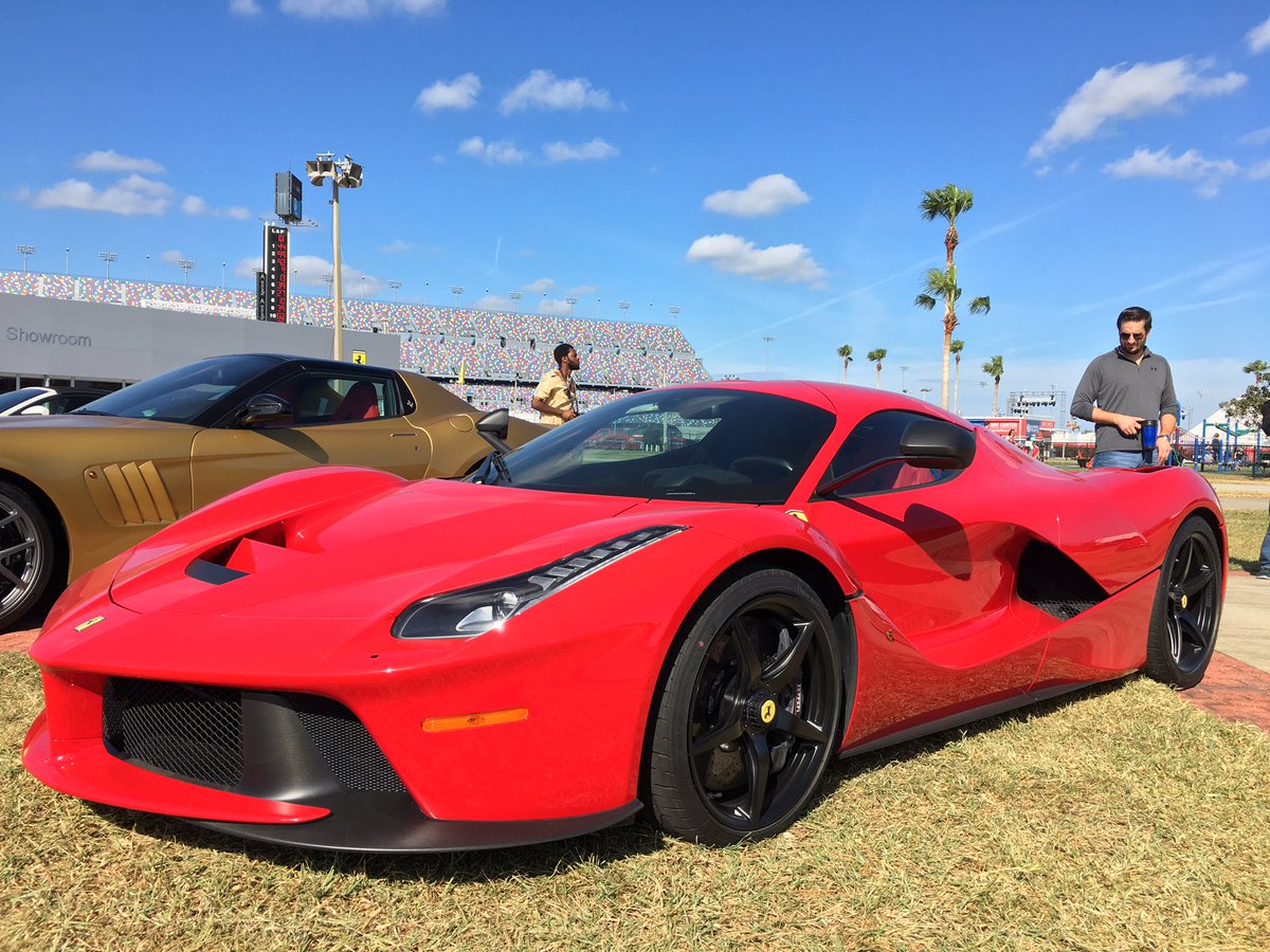 BarelyStreetabl's tweet photo. Favorite hybrid. Shell fuel & oil for superior protection. #LaFerrari
@Shell_OnTheRoad
@Shell_US #ShellVPowerNiTRO #ShellPurePlus https://t.co/gJkirK9LRt
