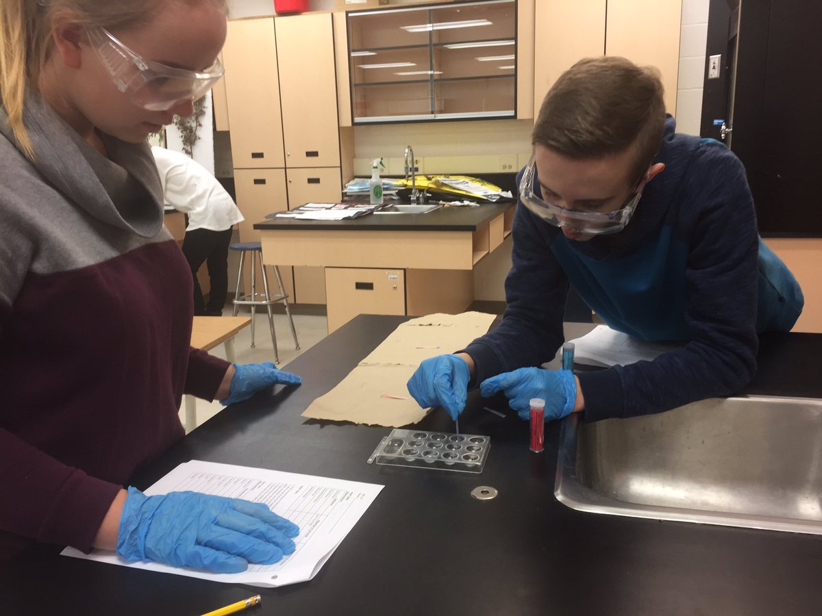 sta_science's tweet photo. Science in our everyday lives. Which household product is an acid or a base? Milk? Pop? Windex? #scienceiseverywhere #stascience @STA_CSS https://t.co/9oZ32Ywc0Z