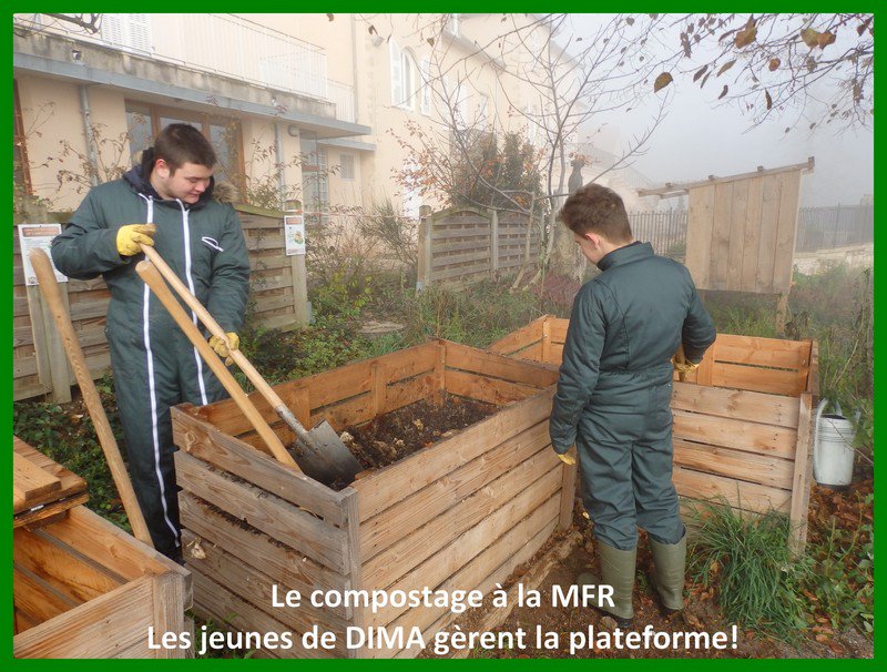 mfrlaclayette's tweet photo. Depuis +d'1an #MFRdeLaClayette produit #compostage,6à8kg/J♥pour la j.mondiale des #sols,avec https://t.co/enJmPdYwQp, #CG71 et #UNMFREO https://t.co/9J1ur4NLqy