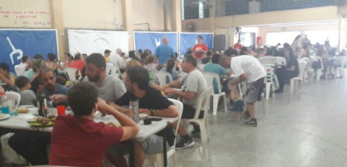 FGSPS's tweet photo. Domingo con el Sec Gremial @Diego1980vir en #Rosario con Vecinos e Inst del Barrio @PS14rosario #CreceElFrenteGremial. https://t.co/49MpTl3Fx1