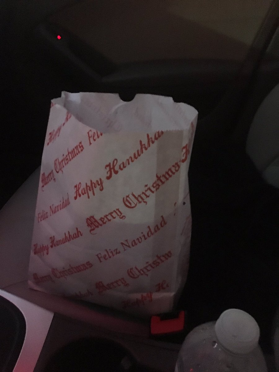 tobias_tina's tweet photo. The bags at in n out are so festive what a time to be alive https://t.co/EBC2jfAEkv