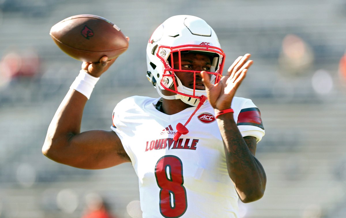 ESPNCFB's tweet photo. JUST IN: Lamar Jackson, Baker Mayfield, Jabrill Peppers, Deshaun Watson and Dede Westbrook have been named finalists for the Heisman Trophy. https://t.co/PDugqmGCLQ