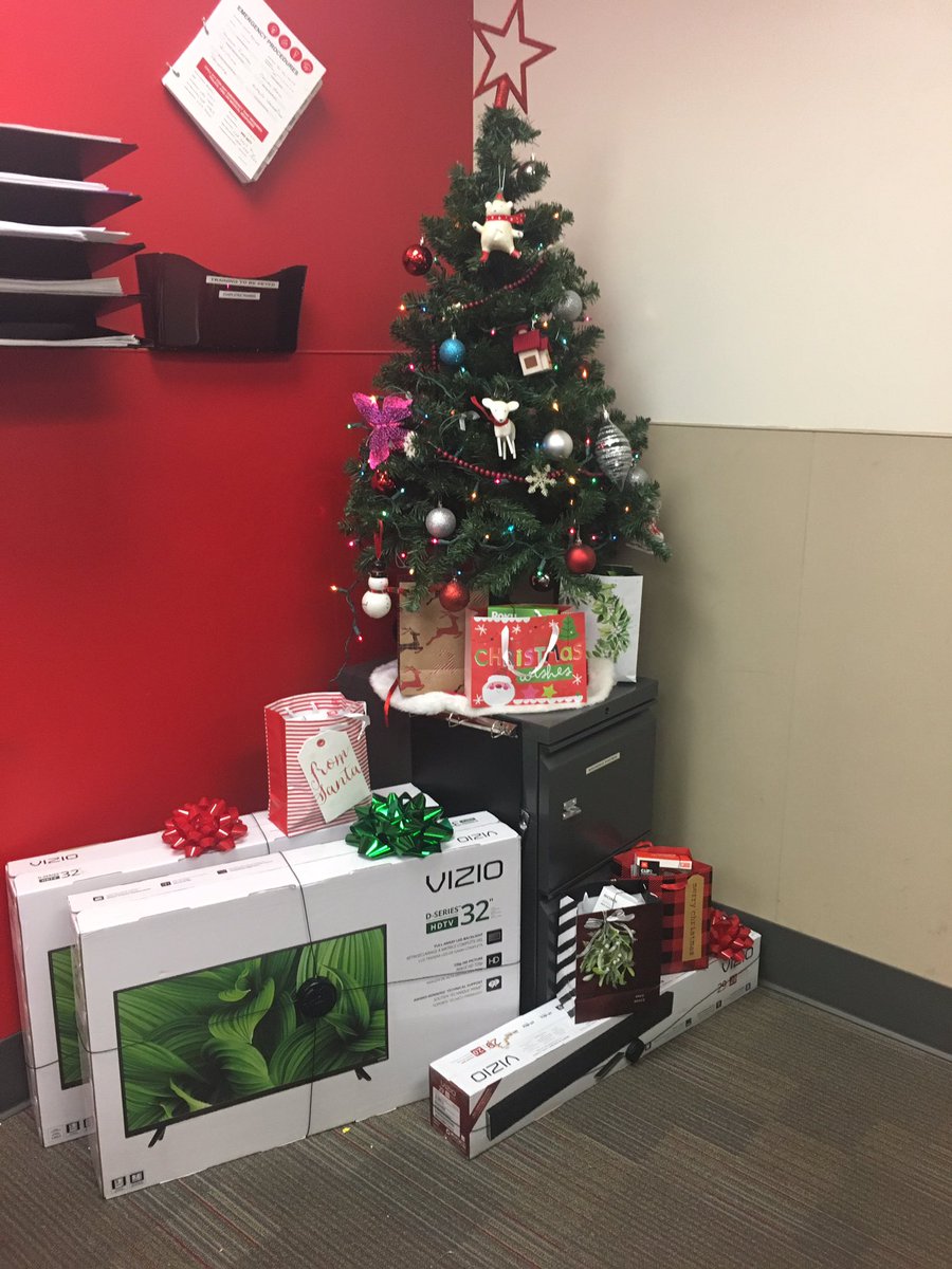 TargetRalphie's tweet photo. Christmas Competitions in the air !! #T2474 #HappyHolidays 😬 https://t.co/ojuRqcxmNg