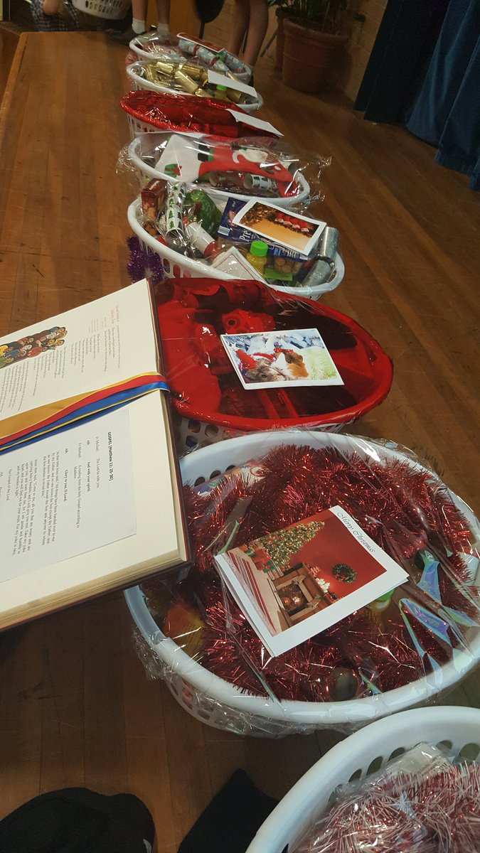 msboula88's tweet photo. Some of the beautiful #Christmas hampers we have made @SPC_StPats for the #StVincentdePaul Christmas Appeal #generous #stpatrickscollege https://t.co/19UGUlTq0J