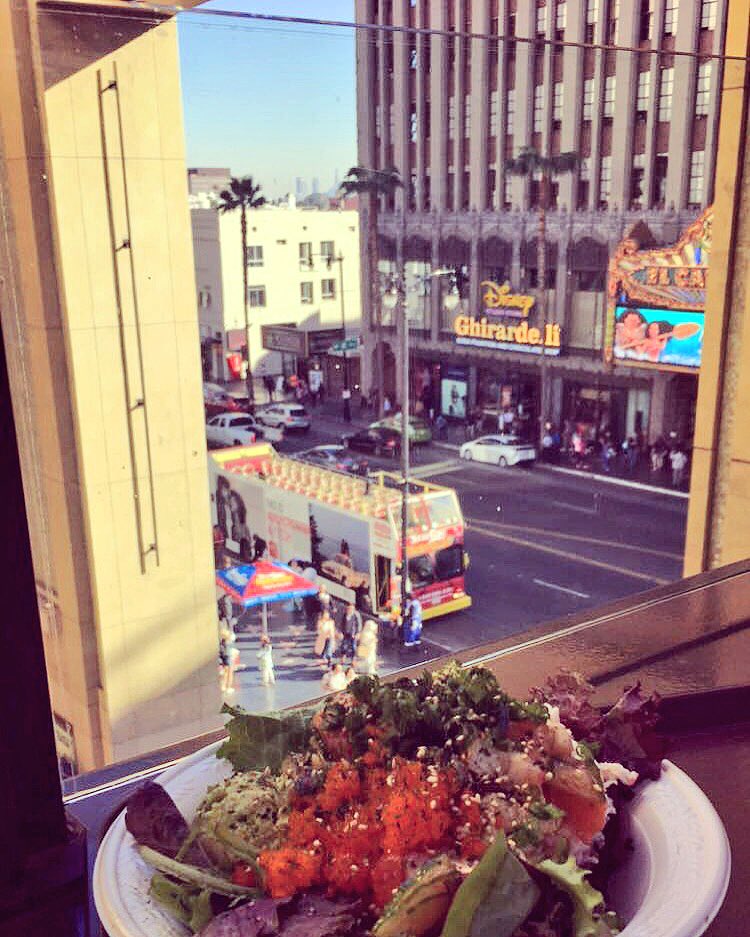 vand8n's tweet photo. Adventures on the Hollywood strip w/ my beautiful girl @francescaarob 🏙👭💞#MuseumOfBrokenRelationships #HWDplaza #streetchurros #pokinometry https://t.co/4Hzaf31SVU