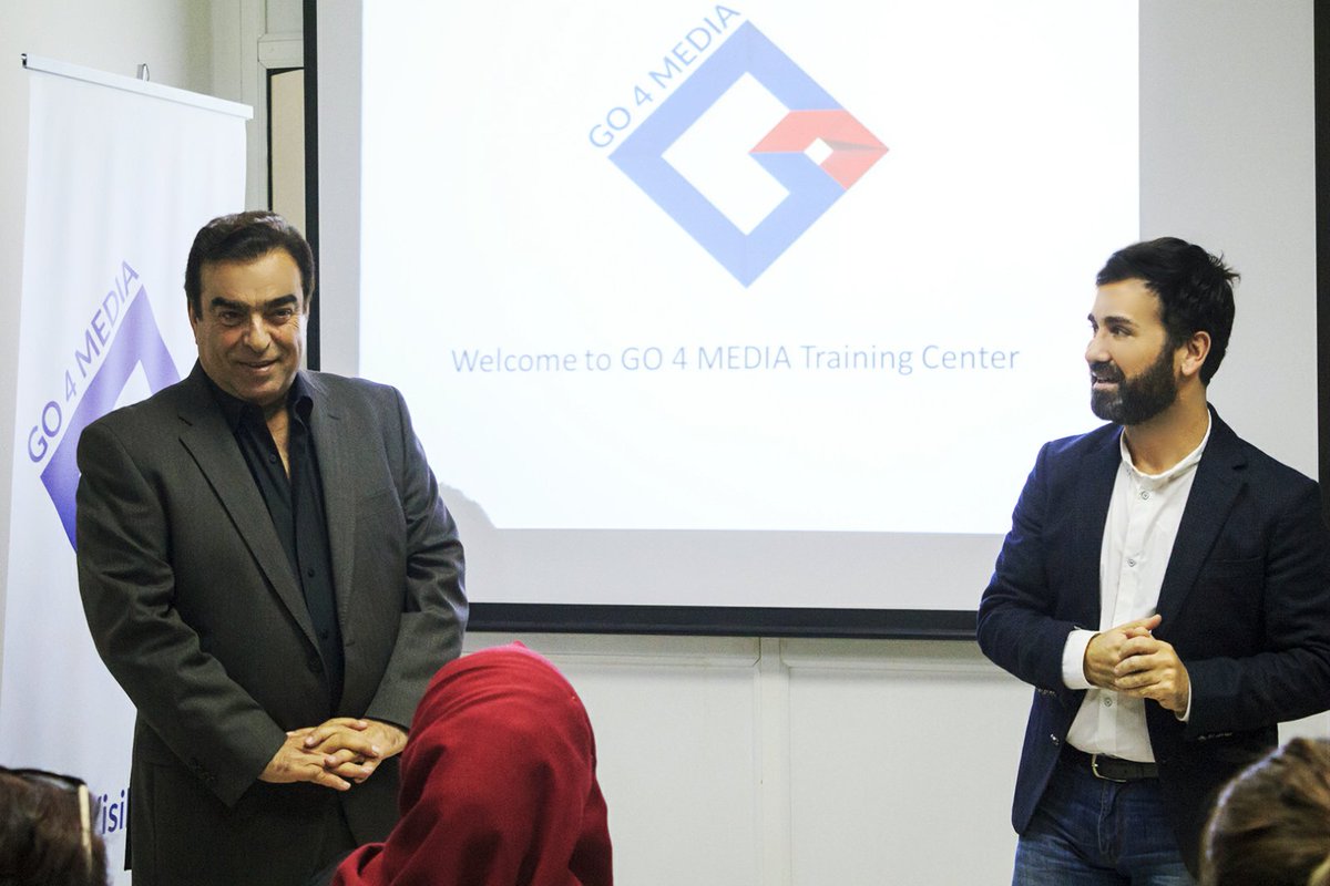 Ameen_media's tweet photo. مع الإعلامي العربي جورج قرداحي في افتتاح ورشة عمل المذيع المحترف.
#go4media #training_center #Anchor #mediaTv #media https://t.co/53tkGNYvlp