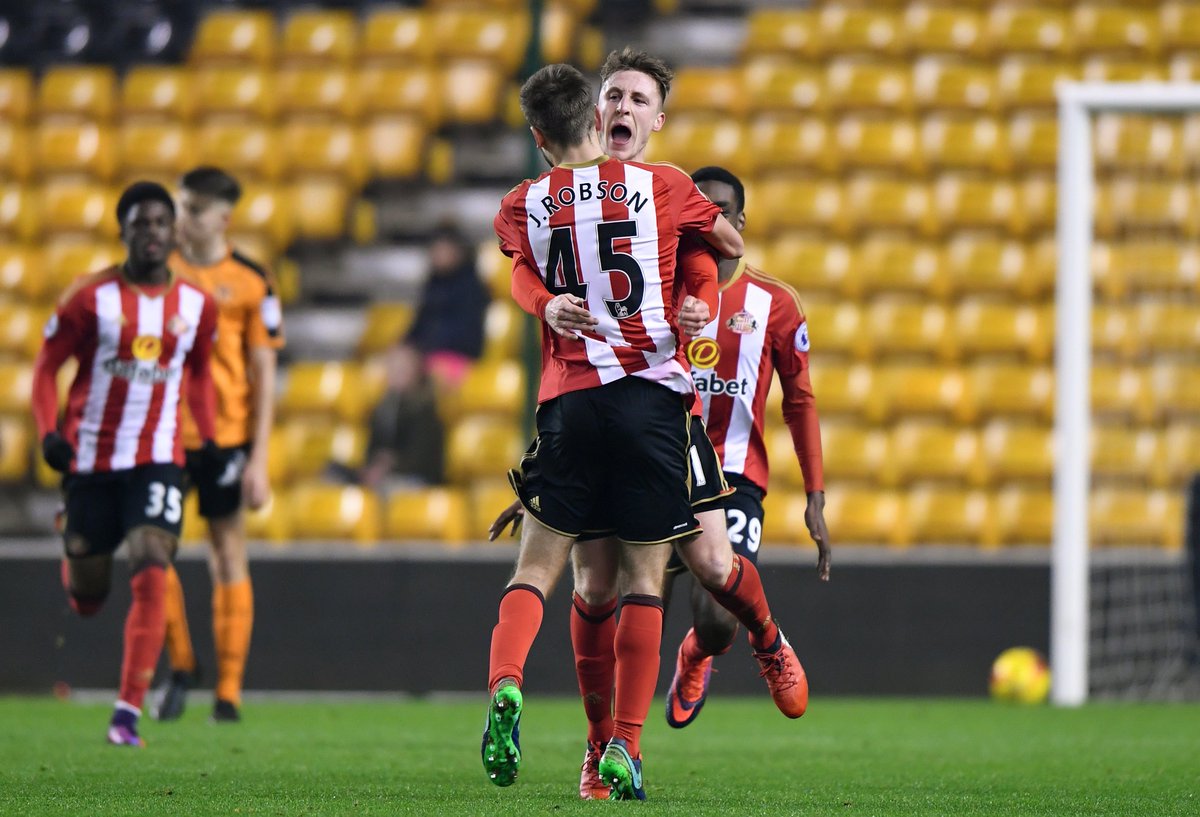 🙌Another celebration shot from tonight's @CheckatradeTrpy clash. Can #SAFC find another and progress...