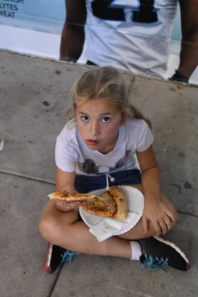 FCACentralAR's tweet photo. What if you could change a child's life just by supporting FCA? You can. #domore #volunteer #fcacentralar #fof2016 https://t.co/zVVmErRQjh https://t.co/n7XQFwdmEo