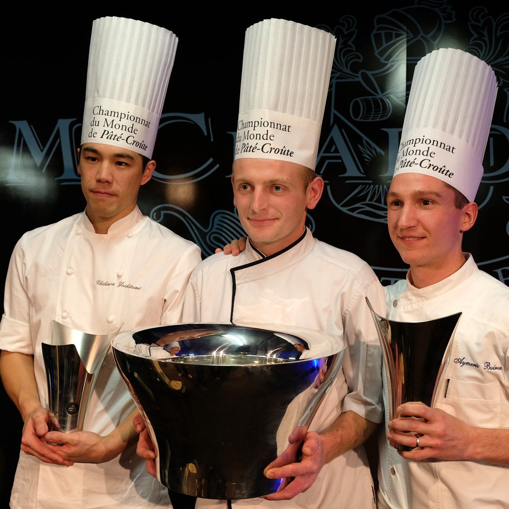 M_Chapoutier's tweet photo. Le Jury a délibéré !
1er : Jérémy DELORE - La ferme du Poulet
2e : Chikara YOSHITOMI - L'ambroisie
3e : Aymeric Buiron-  La Mère Brazier https://t.co/Wn8XkSQvdr