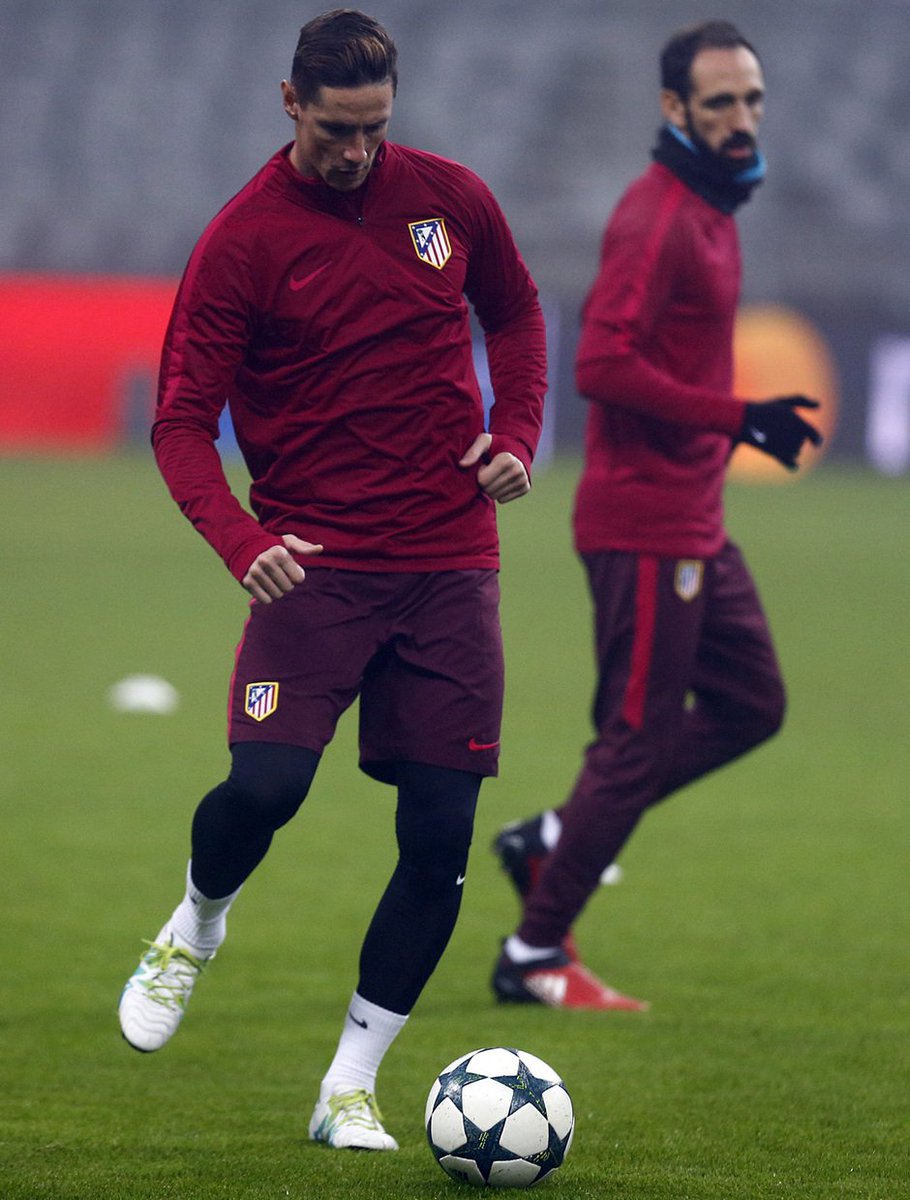 Torres's tweet photo. Listos para luchar por los tres puntos en este gran estadio / Ready to fight for all three points in this awesome stadium #ForzaAtleti https://t.co/bwuz51TS6H