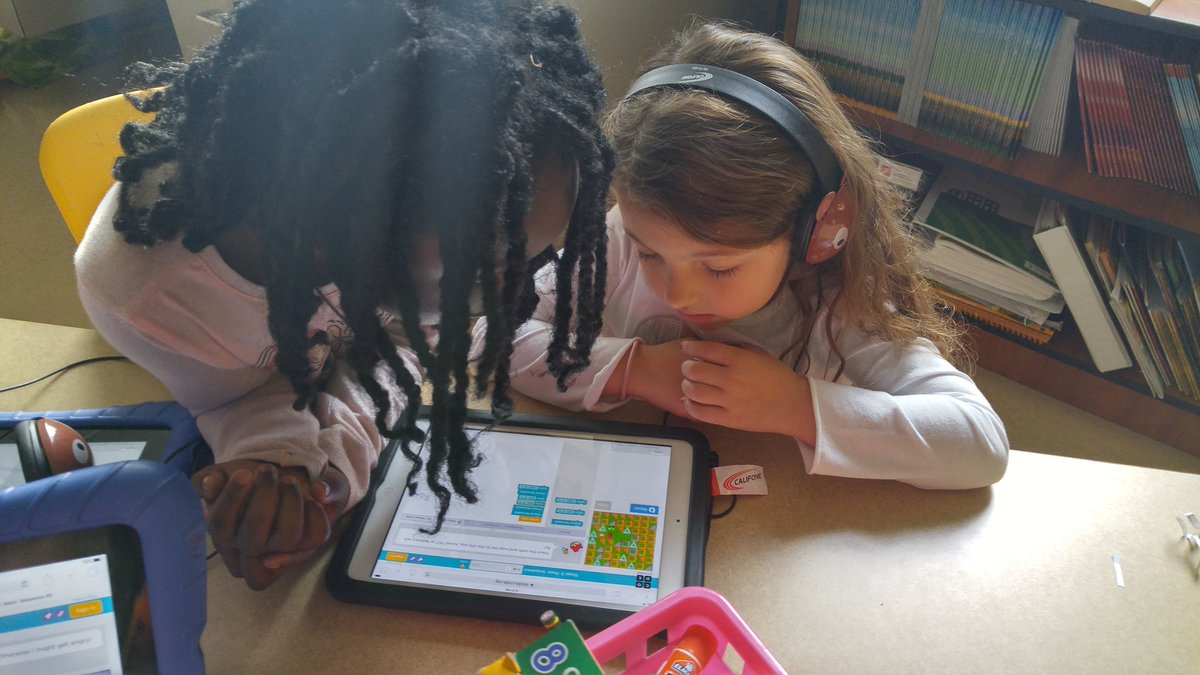 lib_baumgardner's tweet photo. Problem solving in the 21st Century #WCPSMD # RAMPS #hourofcode https://t.co/HBLuD8cIZF