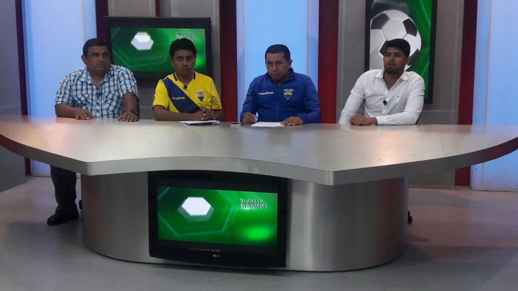 luuiistorres's tweet photo. Tele de #ecuador https://t.co/JHIwQwdSmK