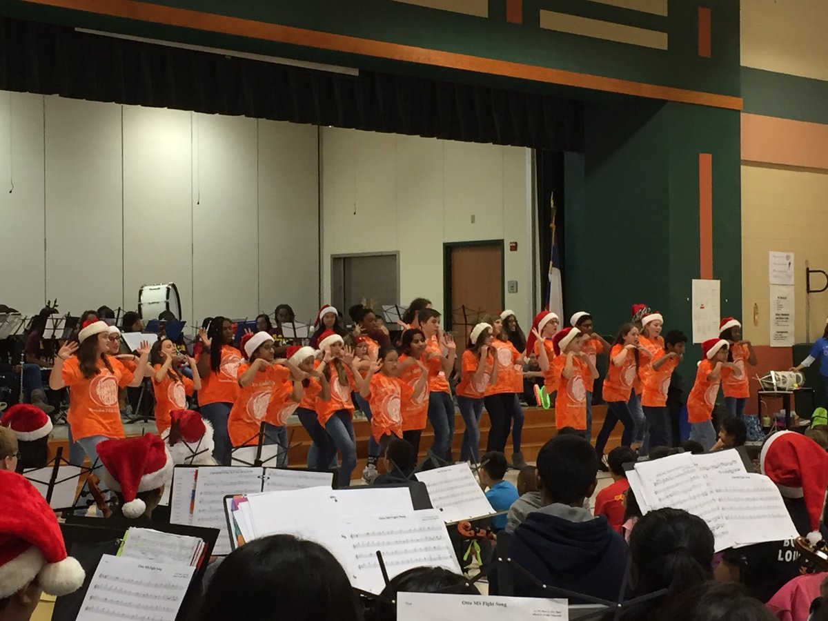 ottomsorch's tweet photo. Last stop for Winter Tour! Schell Elementary. #ottobobcats #pisdfinearts https://t.co/4mFAtbUQBC