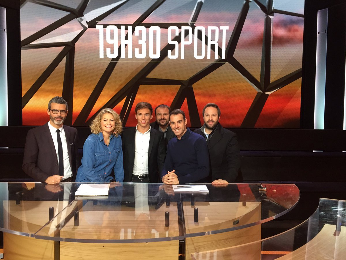 PierreGASLY's tweet photo. Merci à @canalplus de m'avoir invité pour l'émission @19H30SPORT ! Super moment avec toute l'equipe. 👍🏼 https://t.co/gYWbRVwlxx
