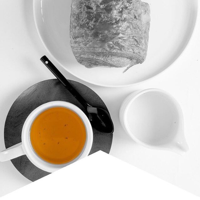 BOUTEA_TEA's tweet photo. I N D U L G E
High quality, large leaf, loose leaf tea #Boutea #Tea https://t.co/aokA2icUjg