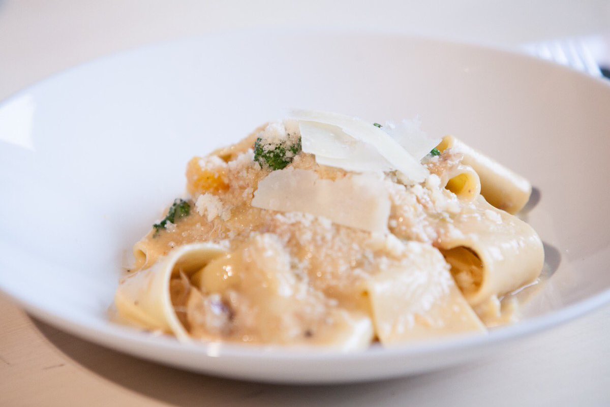 TheHunterChef's tweet photo. Secret's out!Finish your pasta with a little pasta water, Parm and a knob of butter. Get the dish https://t.co/2m3DM55WJF #buttersecrets #ad https://t.co/zNeFAQcEhT