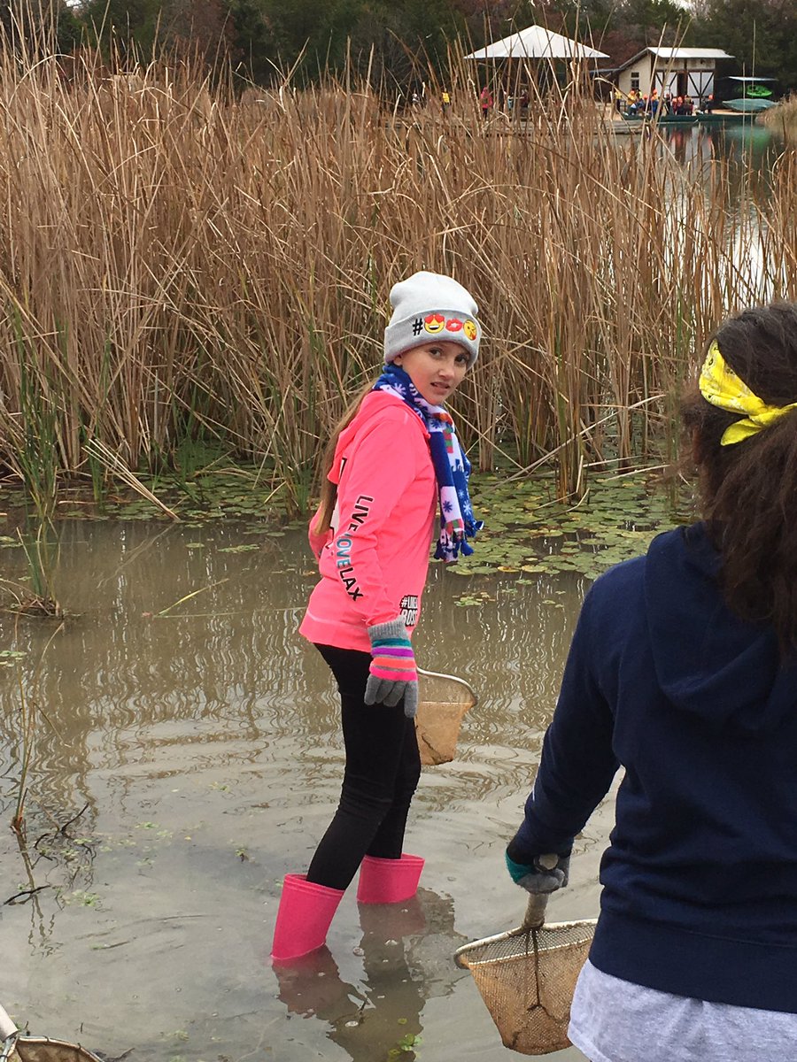 Brinker5th's tweet photo. Lake research! #goingdeep #CCAC2016 #brinkerlearns https://t.co/TS0EKApcEK