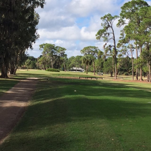 JamisonGolf's tweet photo. Have you ever played at Harder Hall Golf Club in Sebring, FL? Follow @VisitSebring to learn more about golf in #HighlandsCo! https://t.co/RYTOyfm4aZ