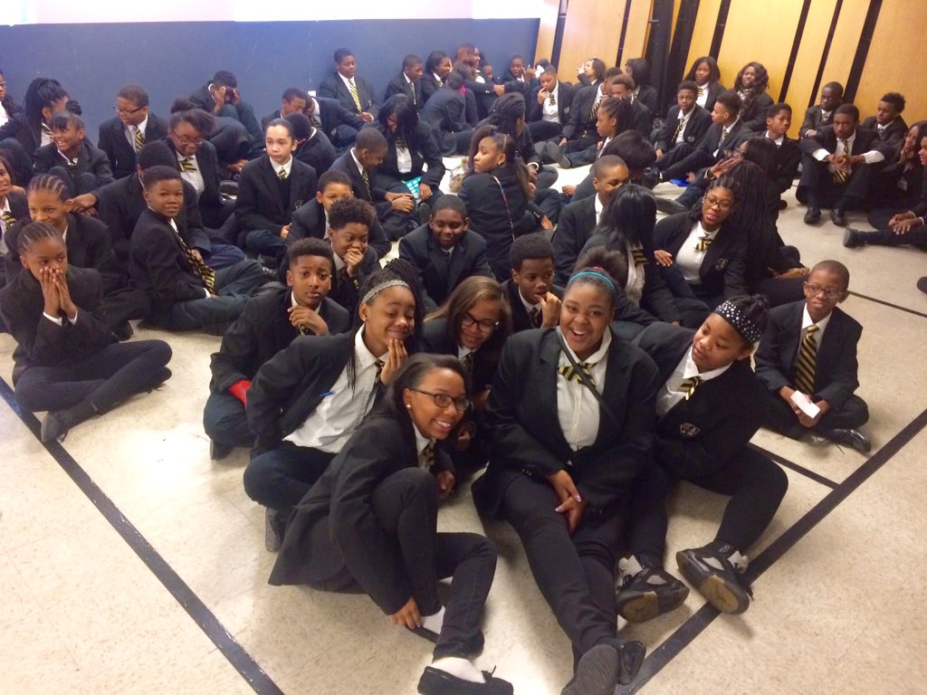 ICANSCHOOL's tweet photo. OCP students are ready to learn from Mayor Blackwell, our Principal for a Day! #scholarsforlife #icanschools #bestschools #charterschools https://t.co/0f1SQ1tF7Z