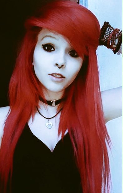 RoyalRubyy's tweet photo. I'm back bitches :) trying Carmel didn't work out Lol https://t.co/5pKbCMp9aE