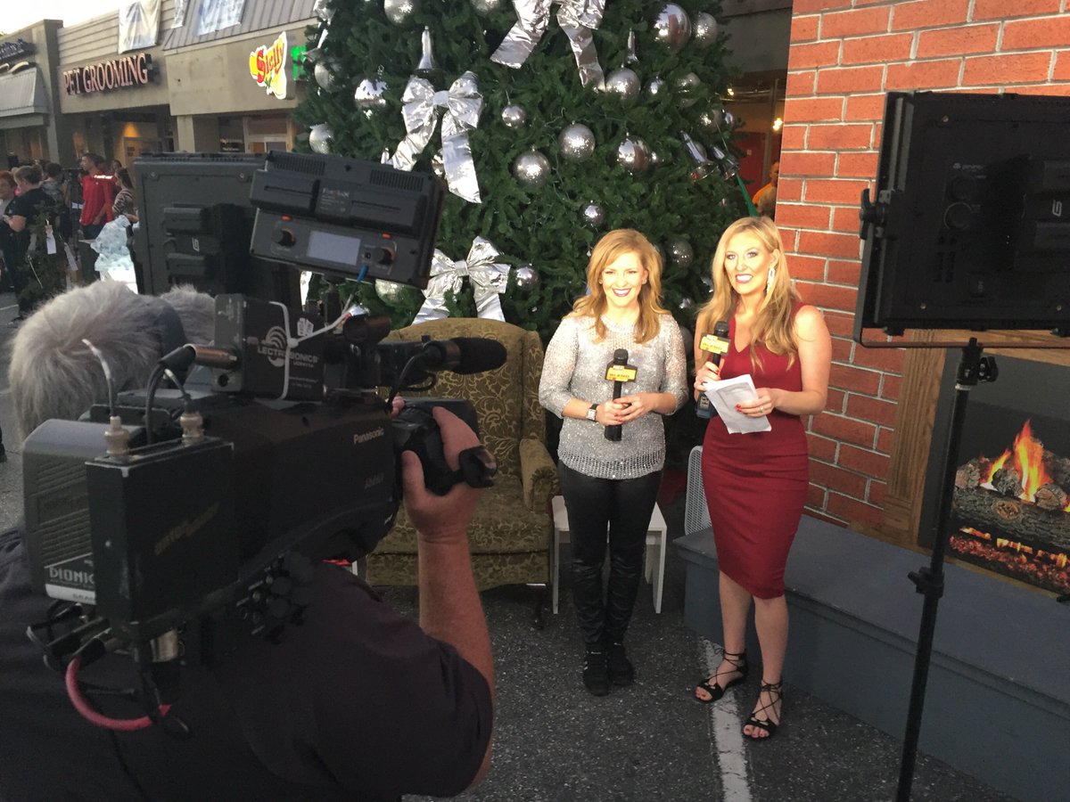 Fox4Blend's tweet photo. Waiting for #Santa! Watch the @Fox4Blend #Holiday Special tonight at 7pm on @Fox4Now. #CapeCoral #FestivalOfLights #TV #BehindTheScenes https://t.co/d0282B5mIb