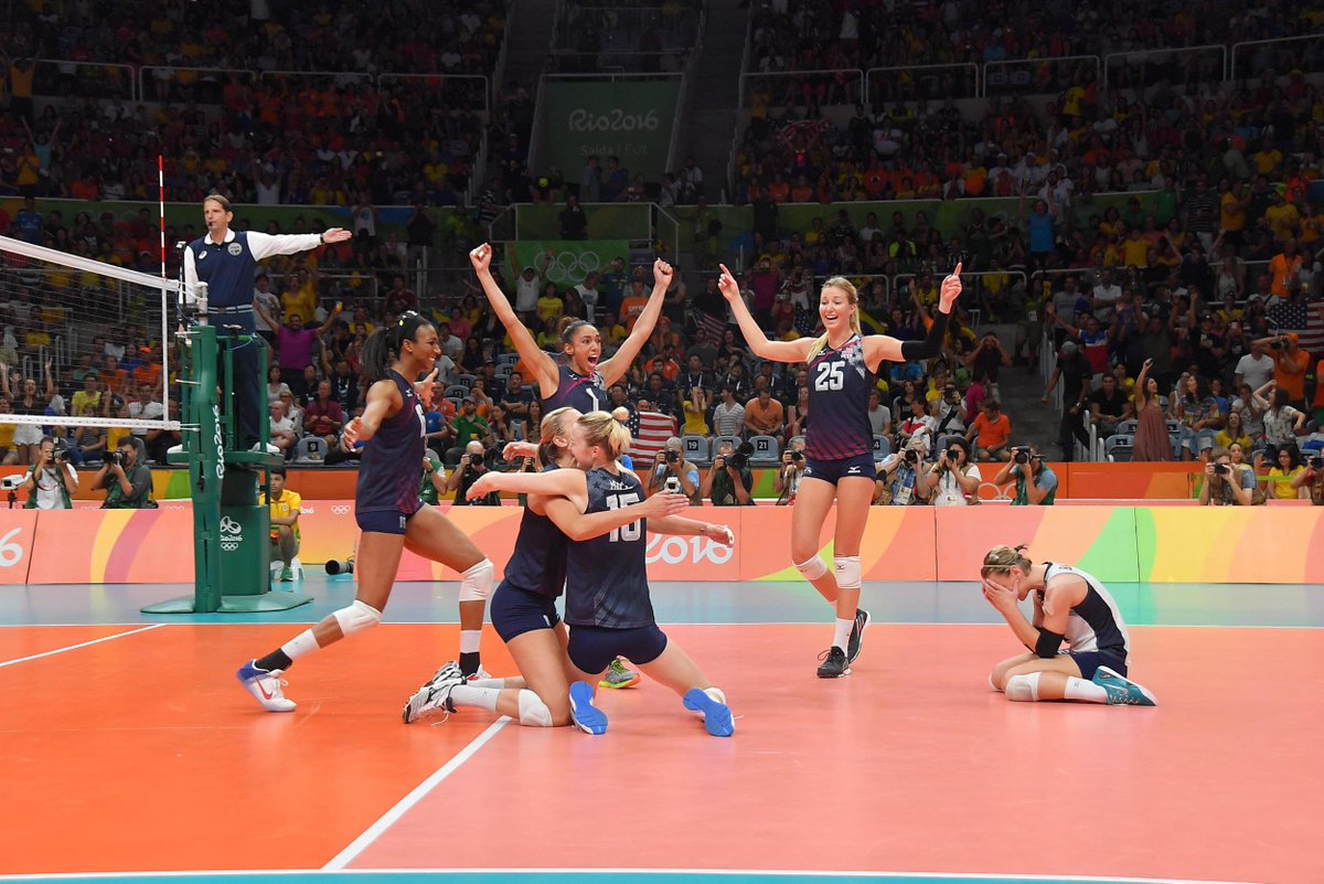 usavolleyball's tweet photo. #USAVwnt season-ending stats & awards plus team news from all corners of the globe highlights latest #USAVupdate. https://t.co/9uijfigD8F https://t.co/SdffGSEZsi