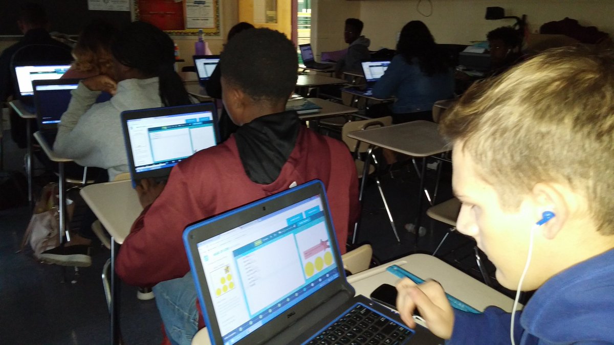 AEHSAOF's tweet photo. Einstein High School had a great day of CODING today...
#HourofCode
#CSEdWeek
#CSWeekMCPS https://t.co/OIdPcGSwSS