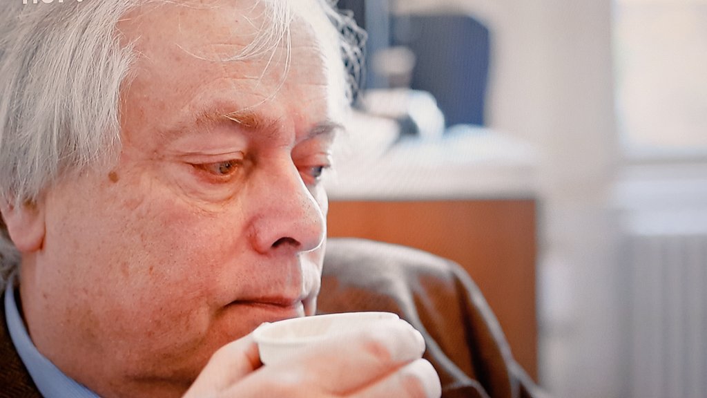 marcelbar8's tweet photo. Goede weergave in #2doc vd dilemma's waar de restitutiecommissie Davids mee te maken krijgt bij het opeisen van roofkunst! #declaim https://t.co/gvk9WxVWde