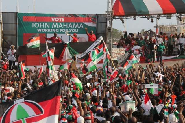 GhanaliveTwitt's tweet photo. #OfosuAmpofo: #Mahama will take #Ghana to #PromisedLand #VoteforJMnumber3 #DECEMBERISLIVE #votejm3 #RYSENSHYNE
https://t.co/6utxl20vmu https://t.co/6uAwbuXPjT