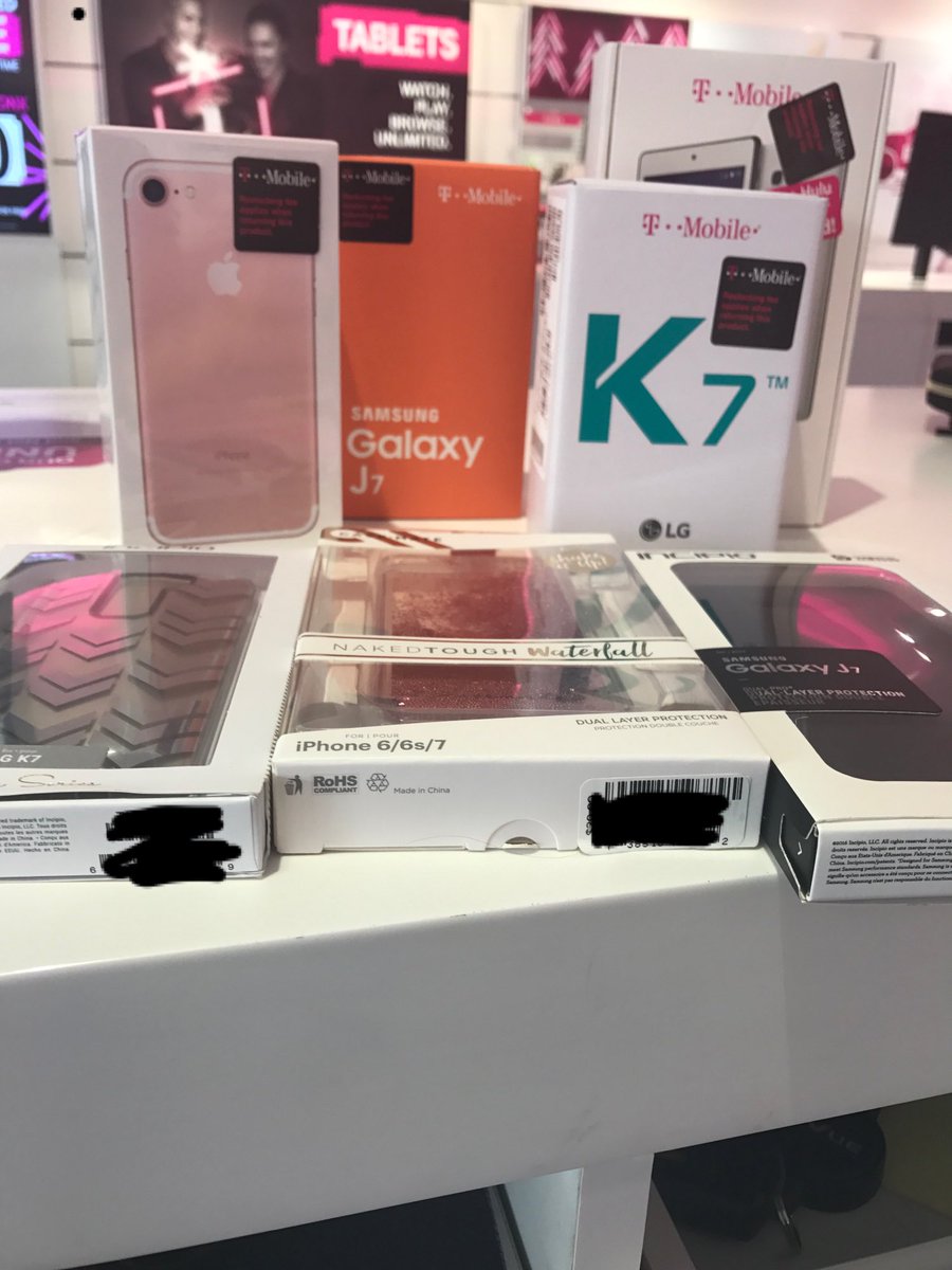 moniquemtmobrep's tweet photo. Knew today would be a good day! 3liner activation with MI #WolvesOfWeston #EDUBWins #EDUBNation @dabidthegoliath @ochoaa209 https://t.co/hQ0lDzFBk3