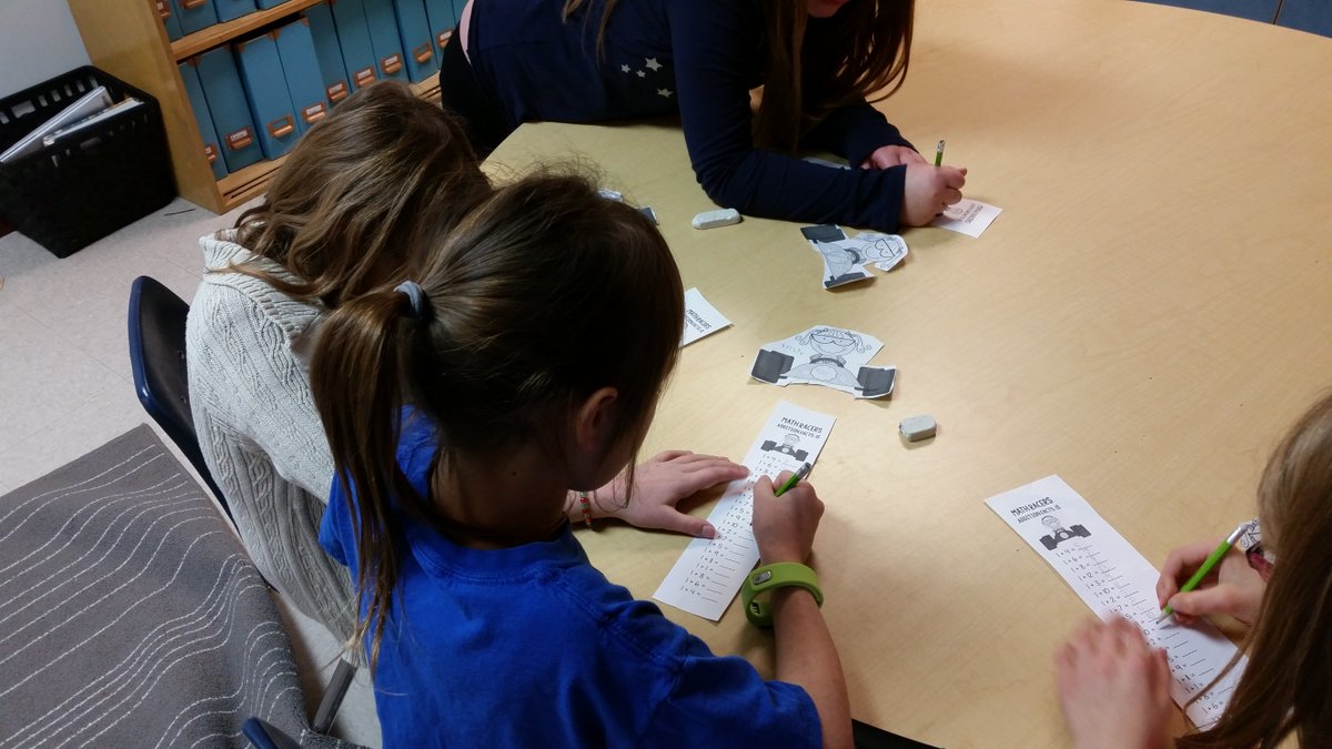 116SSES's tweet photo. Math racers! Practicing our mental math! https://t.co/QvbAvhIxBL