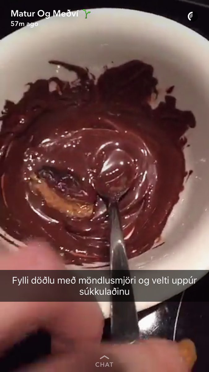Engin önnur en <a href="/sara_runarsd/">Sara Kristín</a> nær að gera sykurlaust nammi girnilegt! Mæli svo með👻: maturogmedvi 🙀🍋🍎🍆🍑🌱