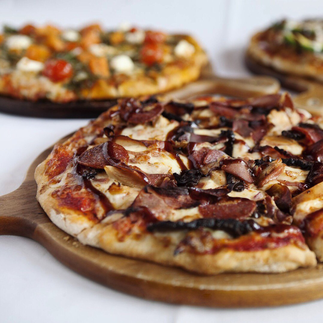 HarrigansPubs's tweet photo. There is a time for pizza and that time is now. #HarrigansIrishPub #HunterValley https://t.co/qIKTToSLvf