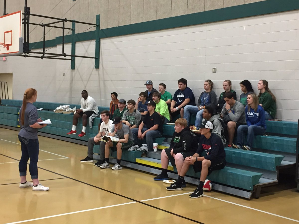 l4for4's tweet photo. Great message from Kelly tonight at FCA from Hebrews 12. #discipline #whodoyouplayfor @brenhamfca https://t.co/41ckR4i747