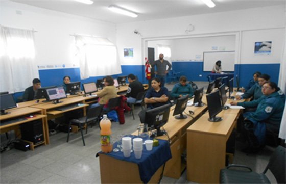 SDCSalta's tweet photo. #Capacitaron al personal del Centro de Atención de Jóvenes en Conflicto con la Ley: https://t.co/1i15ipwZKA https://t.co/smvAsGKX7a