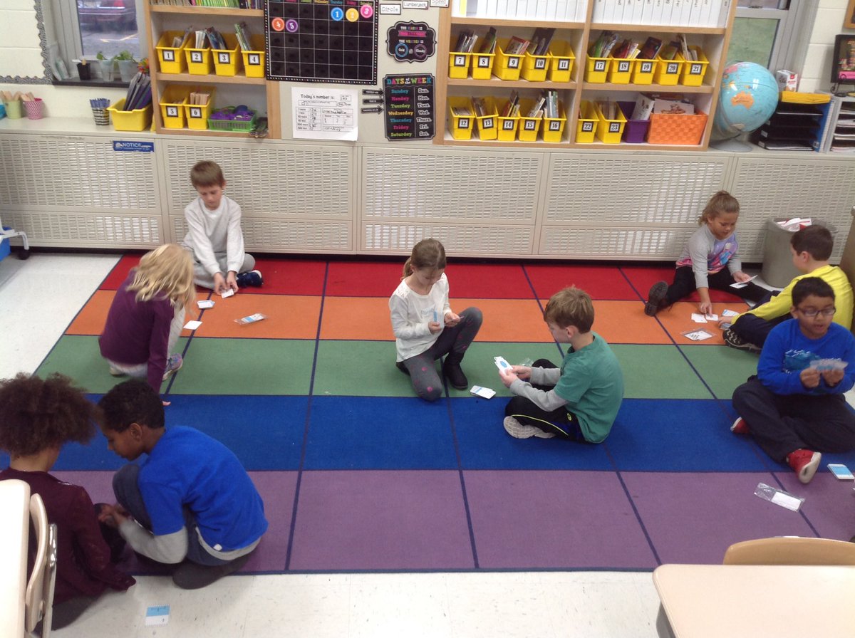 MBMrsJohnson's tweet photo. Practicing place value with a new math game this afternoon https://t.co/4efYpYq1wc