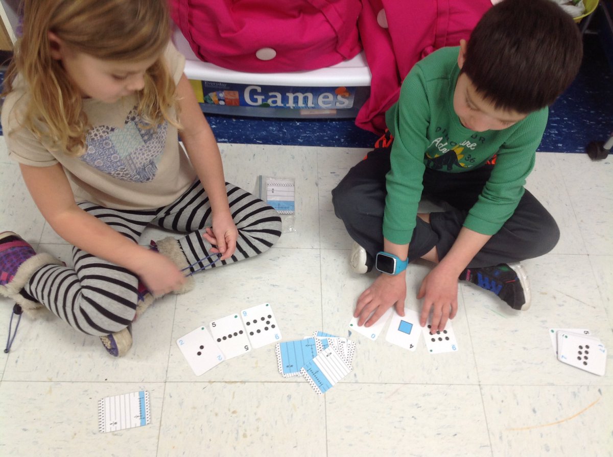 MBMrsJohnson's tweet photo. Practicing place value with a new math game this afternoon https://t.co/4efYpYq1wc