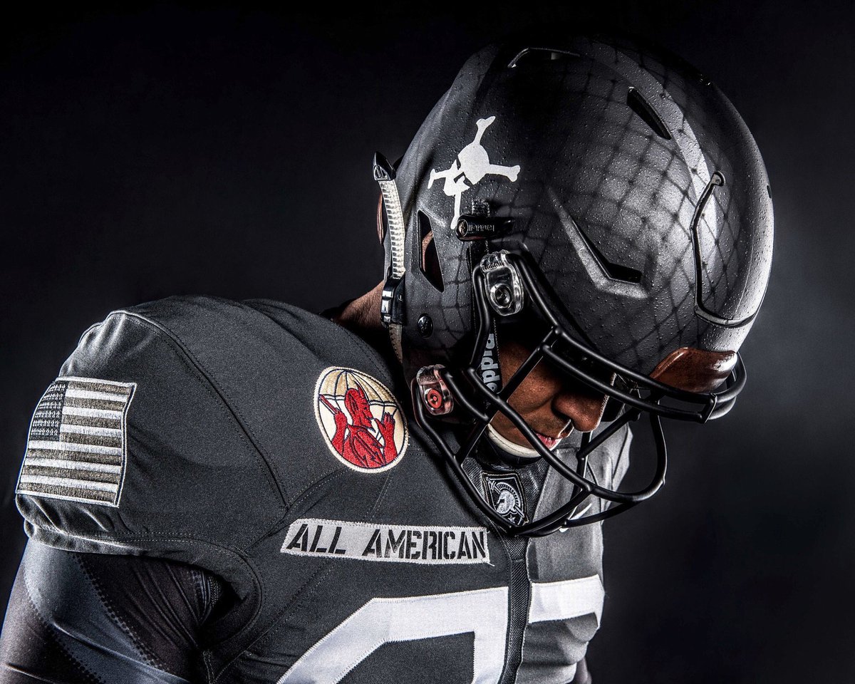 SportsDemand's tweet photo. Army will wear uniforms inspired by the World War II 82nd paratroopers against Navy on Saturday.👀🔥🔥 https://t.co/9gL12bfwyW